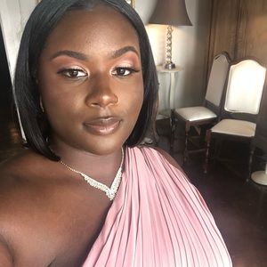 Meet your Posher, Sierra